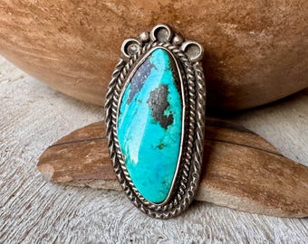 Large Single Turquoise Stone Ring Approx Size 8.5, Old Pawn Navajo Southwestern Jewelry