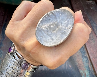 Kewa Anthony Lovato Sterling Silver Ring Size 9.75, Carved Petroleum Glass