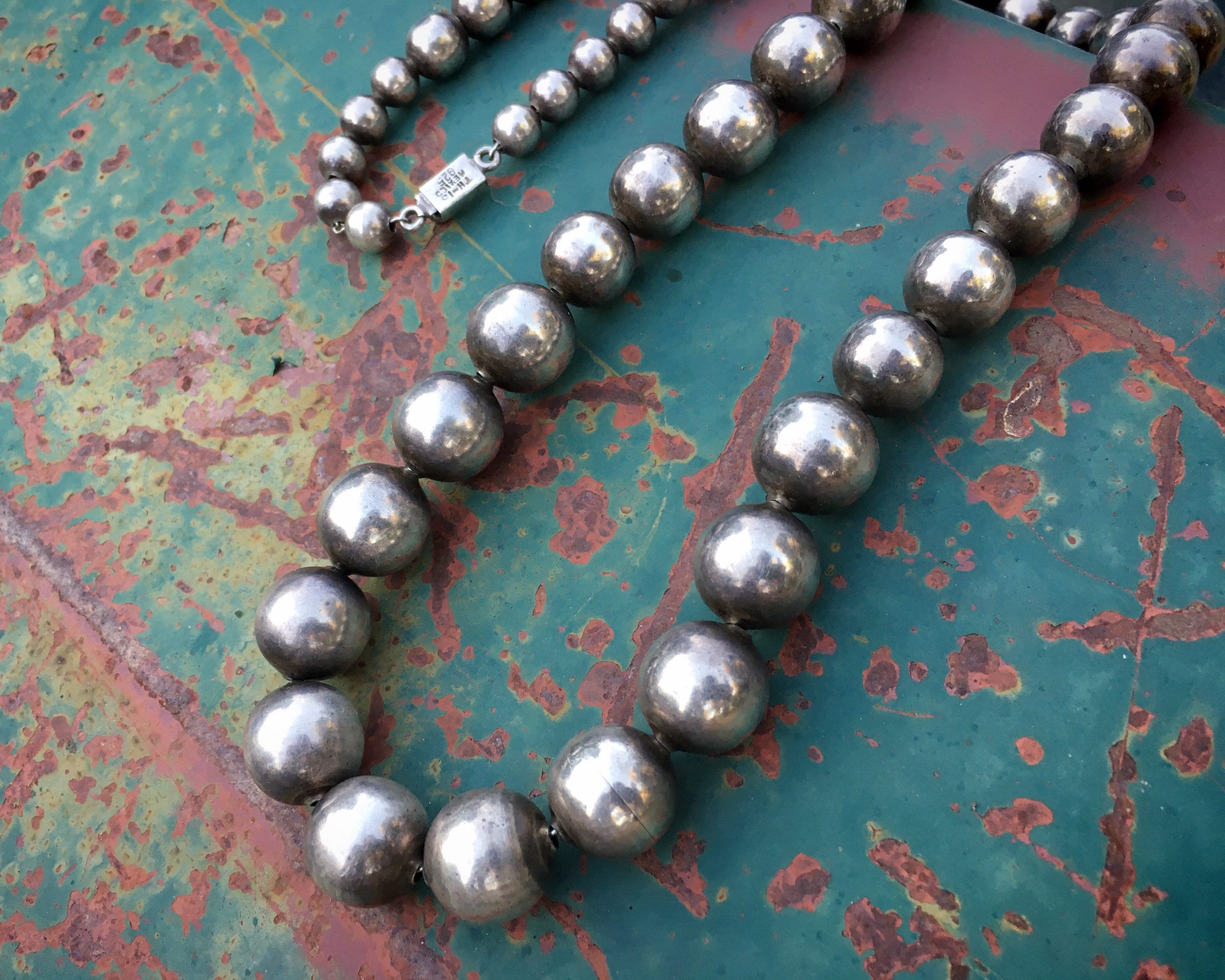 Vintage smooth sterling silver round beads, Mexico. 1940s-50s