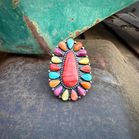 Large Signed Cluster Ring Size 7, Spiny Oyster Tu… - image 3