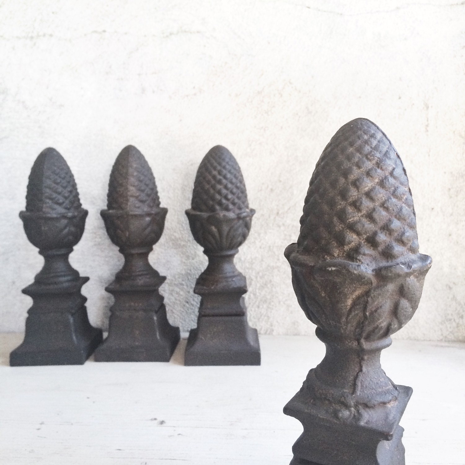 Vintage heavy cast iron acorn finial, pineapple finial, pineapple home