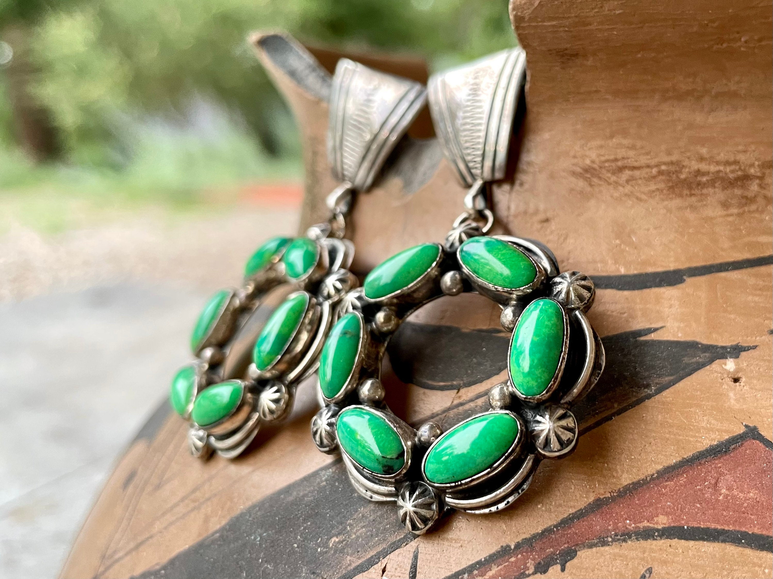 Remarkable Vintage Navajo Green Turquoise Native American Necklace Remarkable Vintage Navajo Green Turquoise Native American Necklace