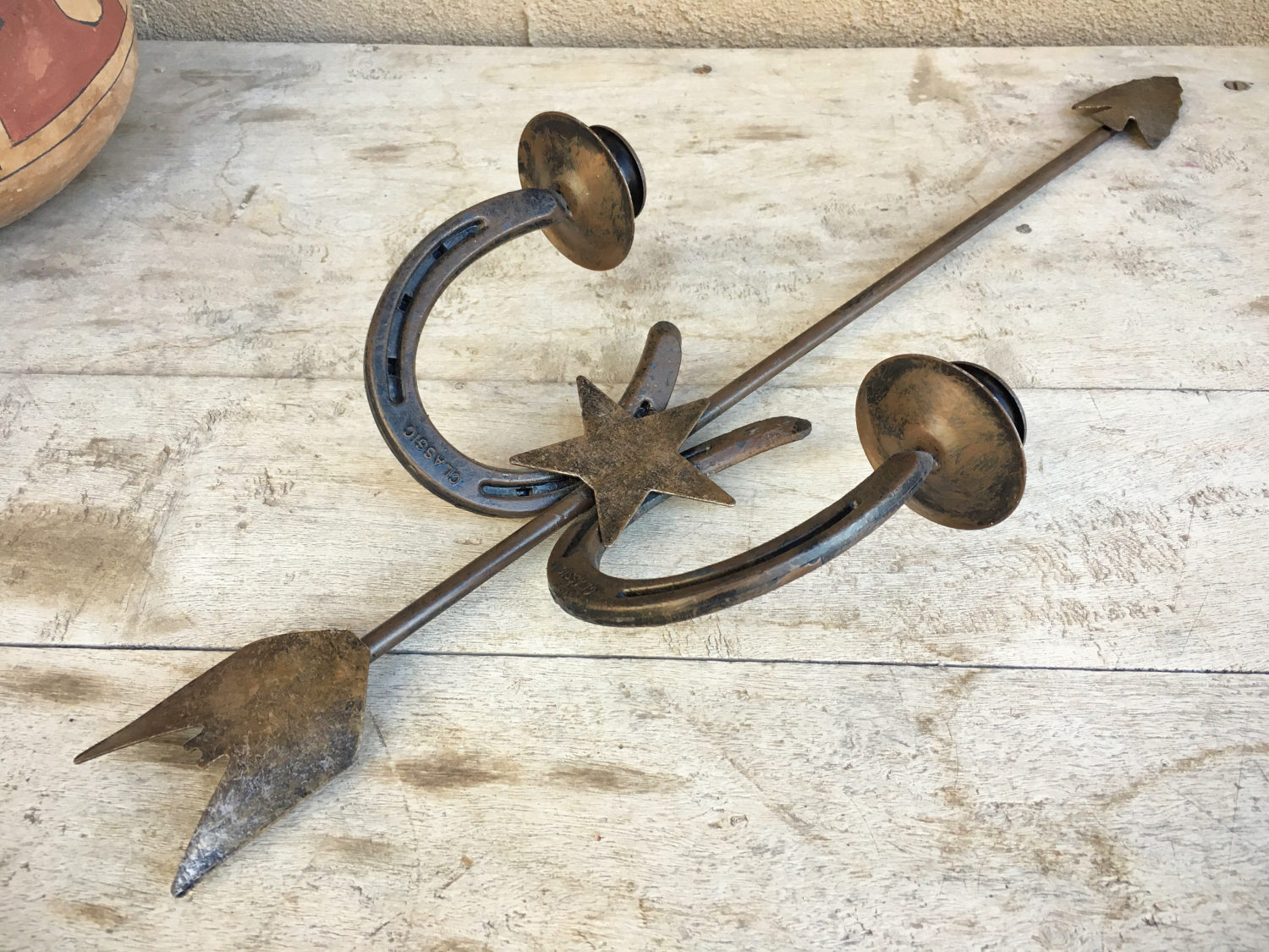 Vintage arrow horseshoe candle holder, rustic home decor arrow wall