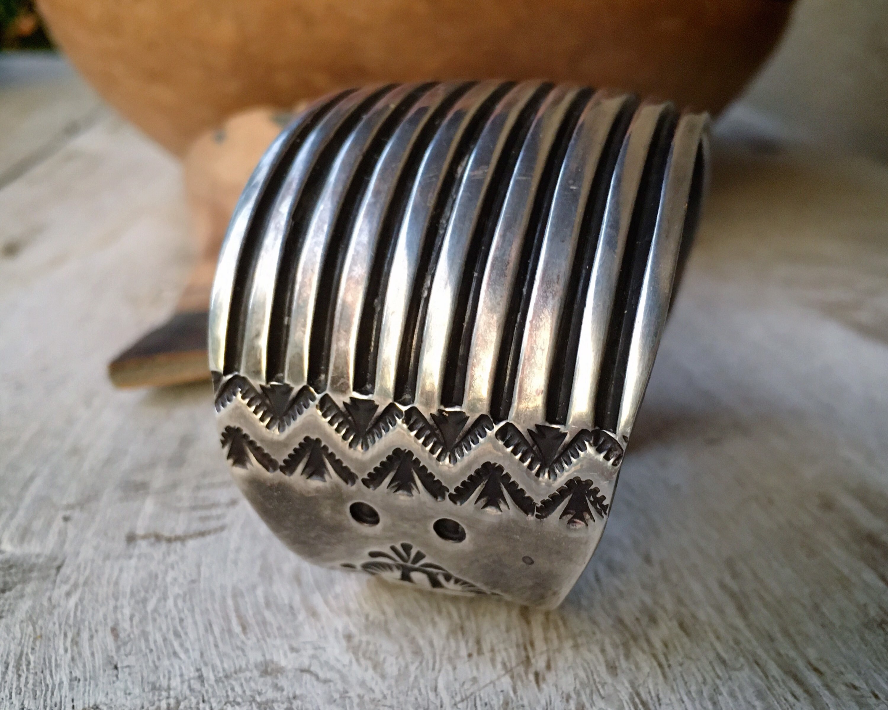 123g Navajo Elvira Bill Sterling Silver Cuff Bracelet Unisex 123g Navajo Elvira Bill Sterling Silver Cuff Bracelet Unisex