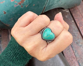 Navajo Sunshine Reeves Silver Turquoise Heart Ring Approx Size 9