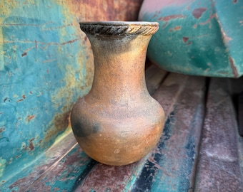 Vintage Navajo Pine Pitch Pottery Vase, Cow Springs Brownware
