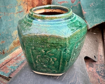 Vintage Shiwan Pottery Green Celadon Glaze Ginger Jar, Hexagon Vase, Chinoiserie Decor
