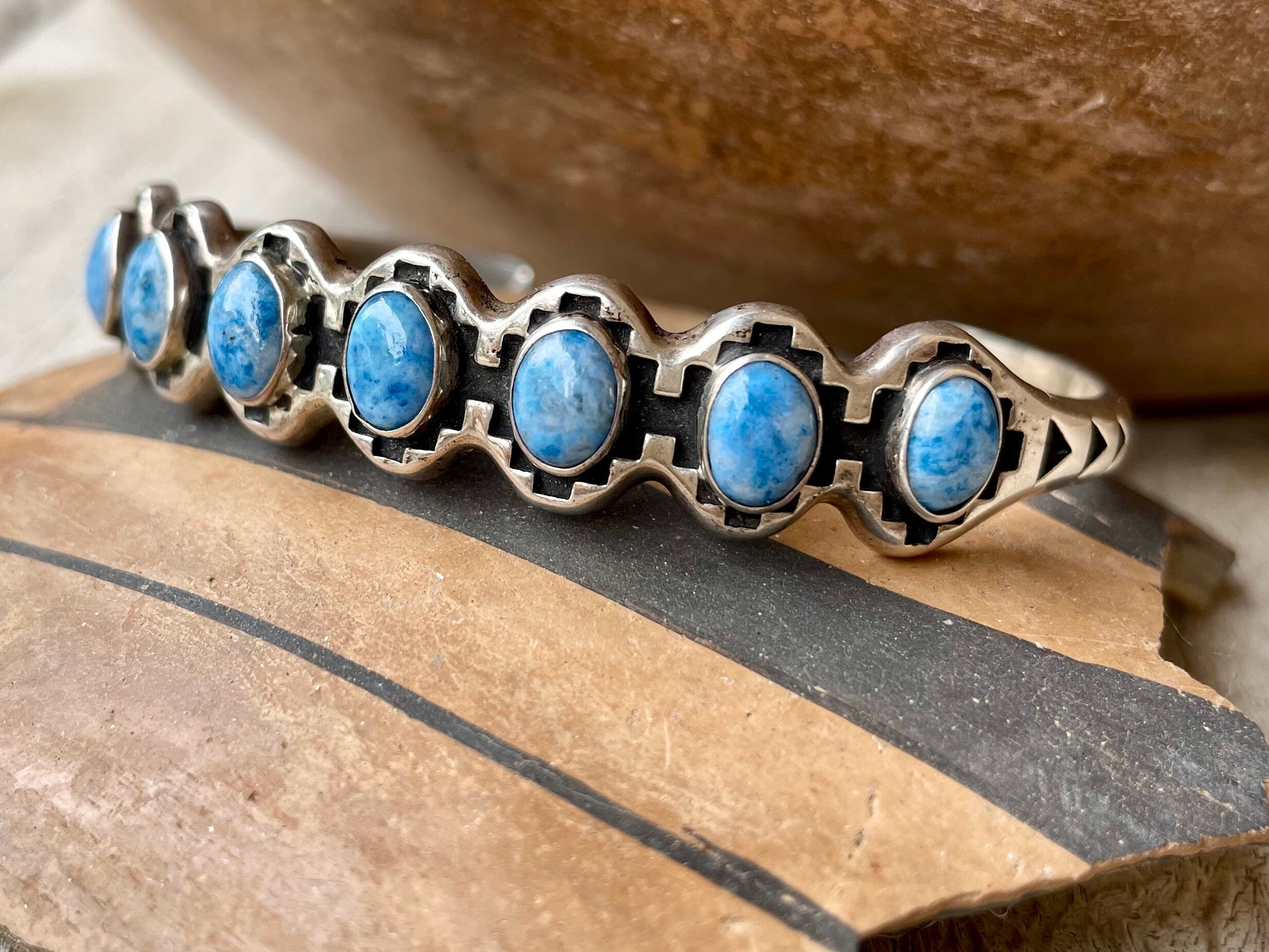 Beautiful Native American Navajo Denim Lapis Sterling Silver Bracelet Beautiful Native American Navajo Denim Lapis Sterling Silver Bracelet