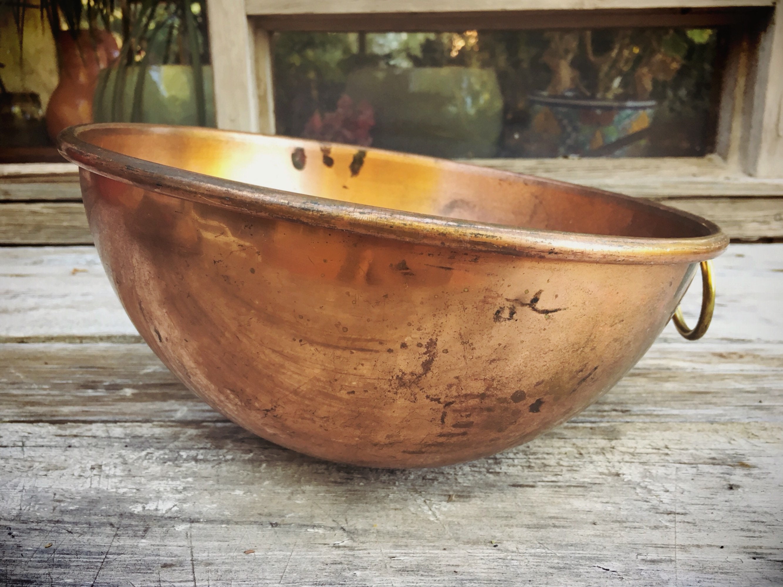 Group of 4 copper mixing bowls; 1126-091 - R.H. Lee & Co. Auctioneers