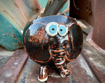 Vintage Art Studio Pottery Elephant Planter, 1970s Ceramic Art, Retro Gift for Friends, Memory Gift
