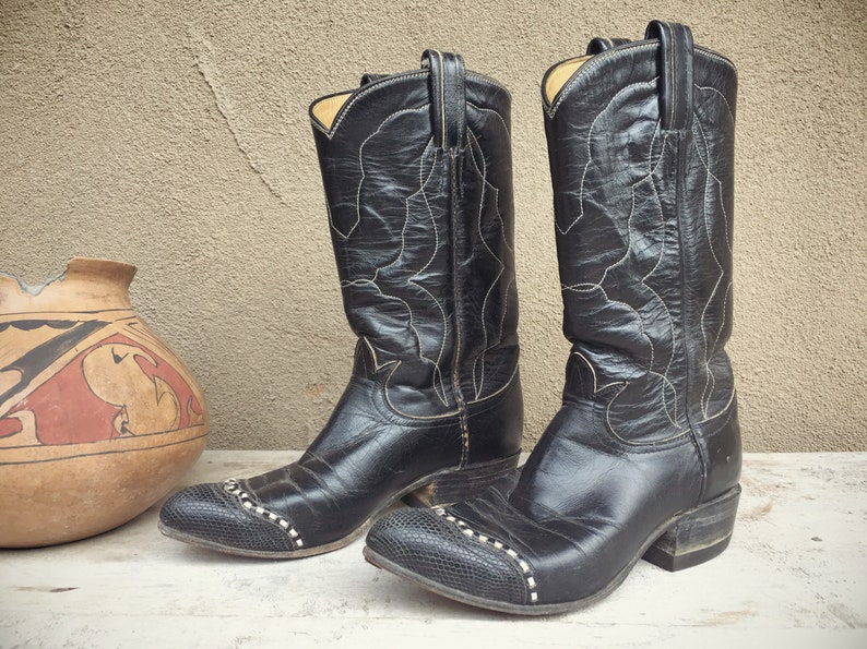dark blue cowgirl boots