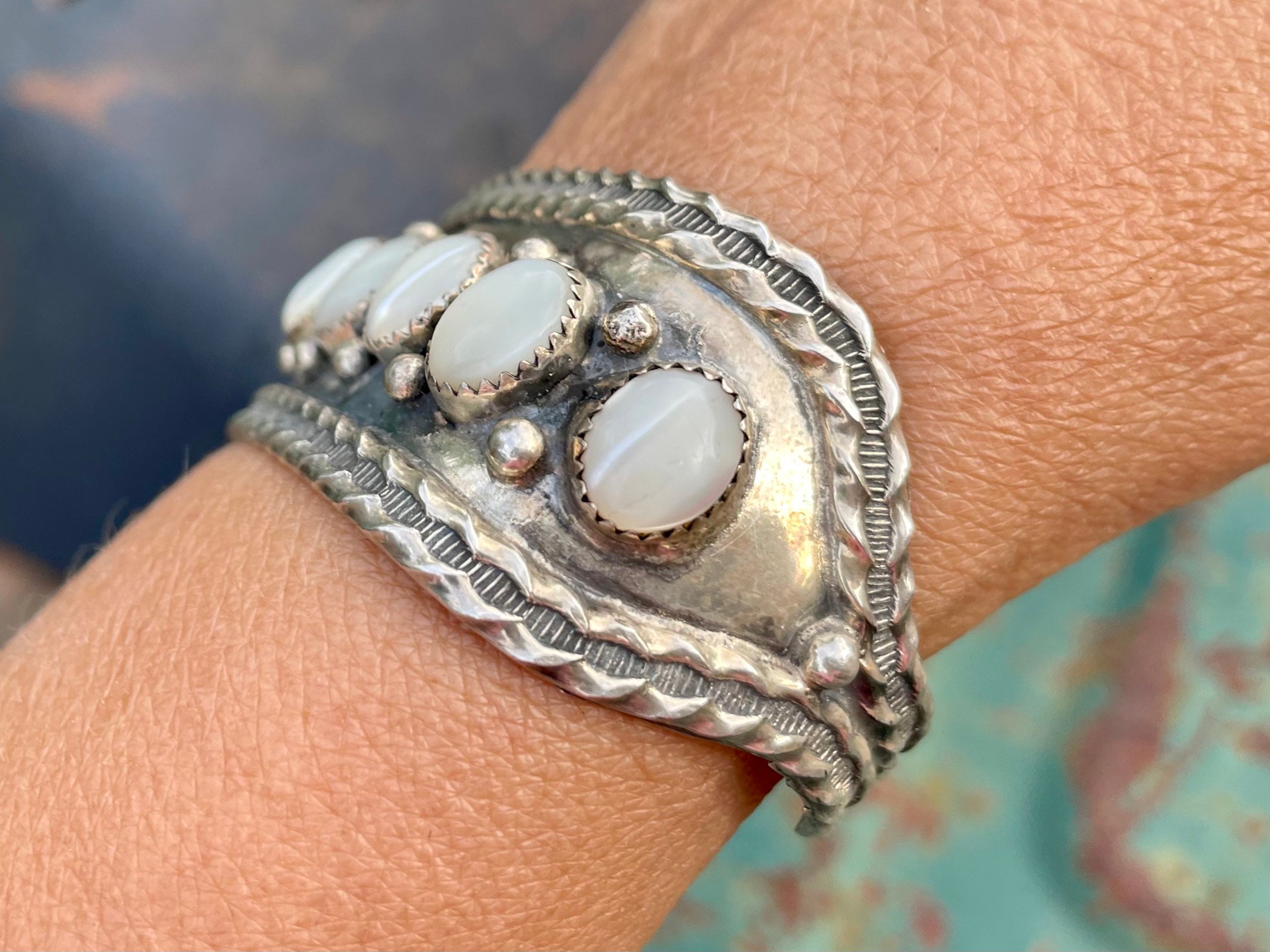 Vintge Sterling Silver Mother of Pearl Cuff Bracelet for