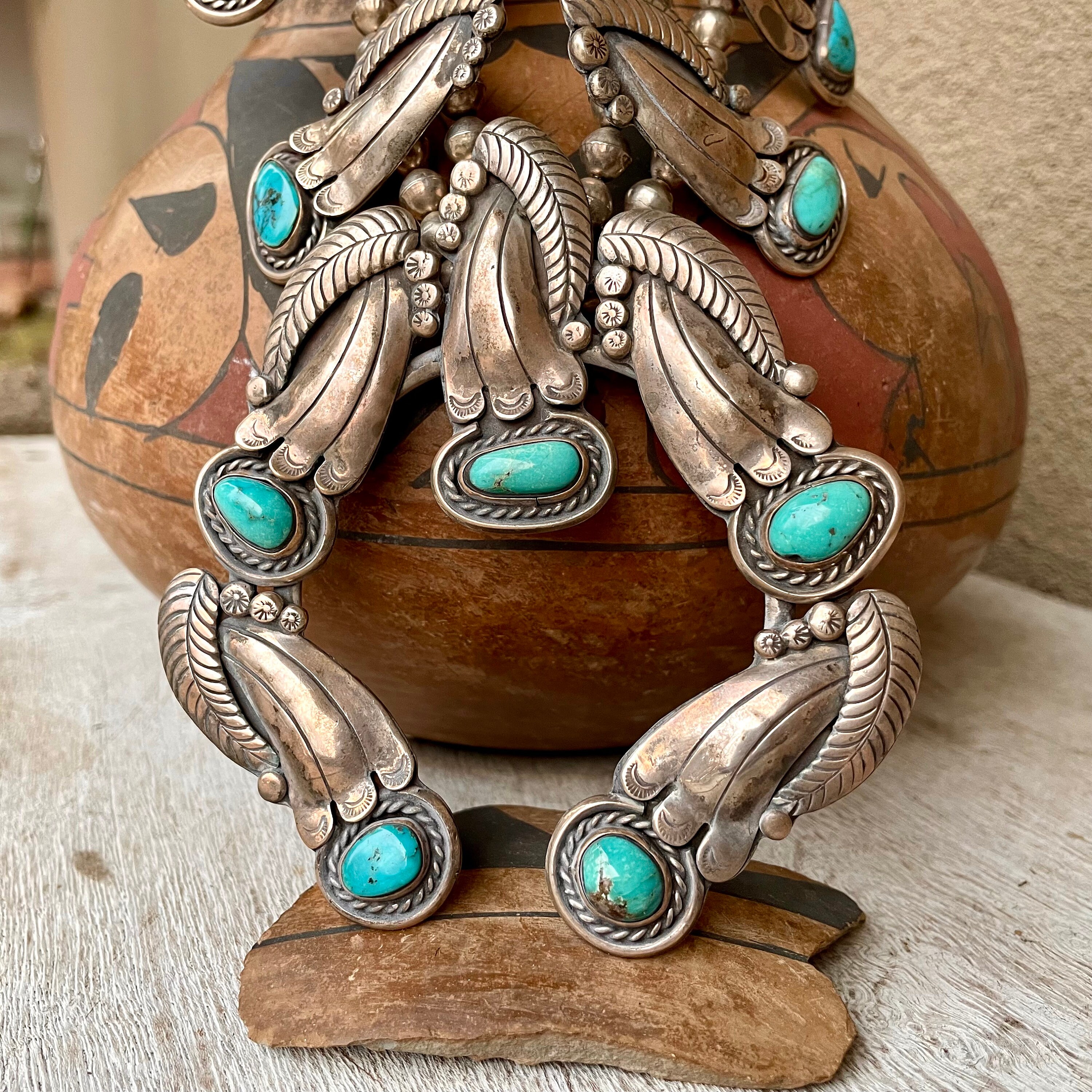 Bulbous Turquoise Navajo Native American Jewelry Silver Bracelet Bulbous Turquoise Navajo Native American Jewelry Silver Bracelet