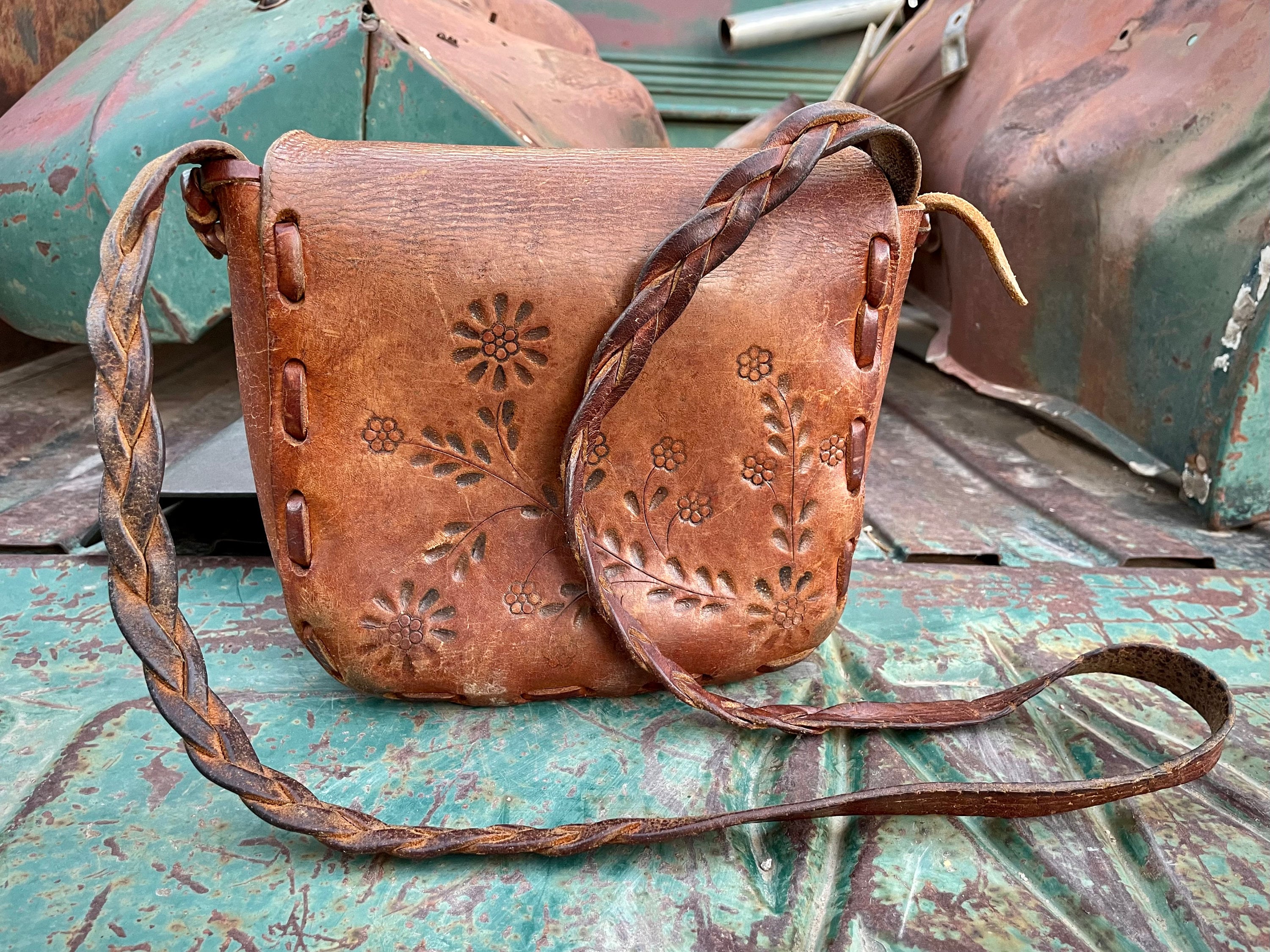 Vintage Black French Crocodile Patent Leather Classic Handbag Purse –  Mitchell Sotka