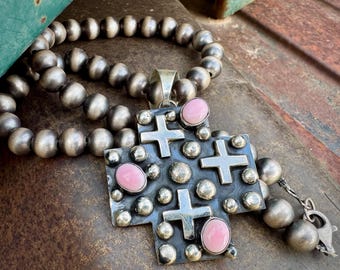 Chimney Butte Sterling Silver Pink Conch Cross Pendant on Navajo Pearls Necklace 20"