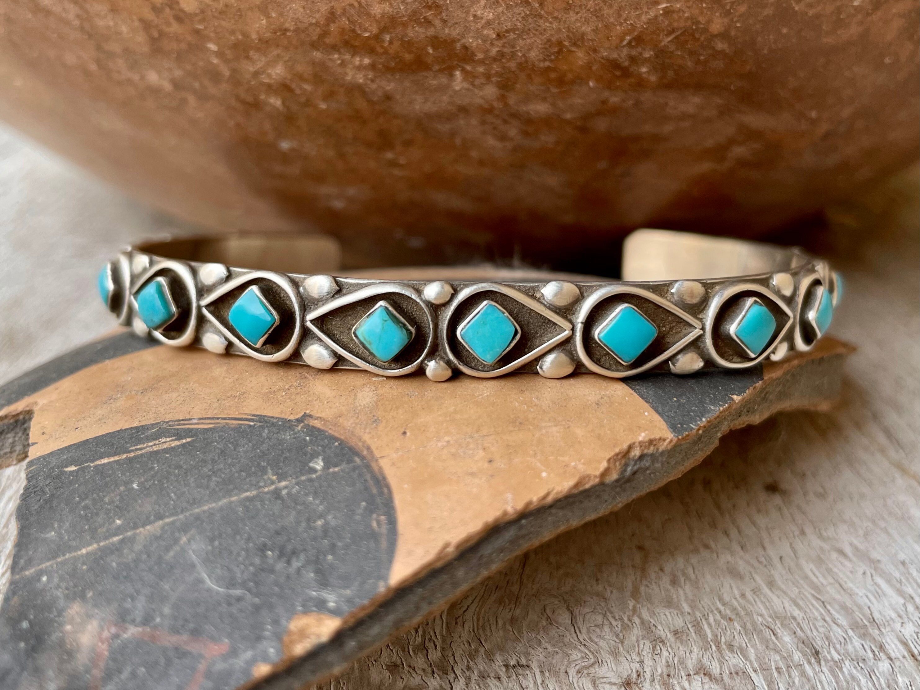 14g Zuni Elliot Gasper Turquoise Row Bracelet Size 6.5 for Women