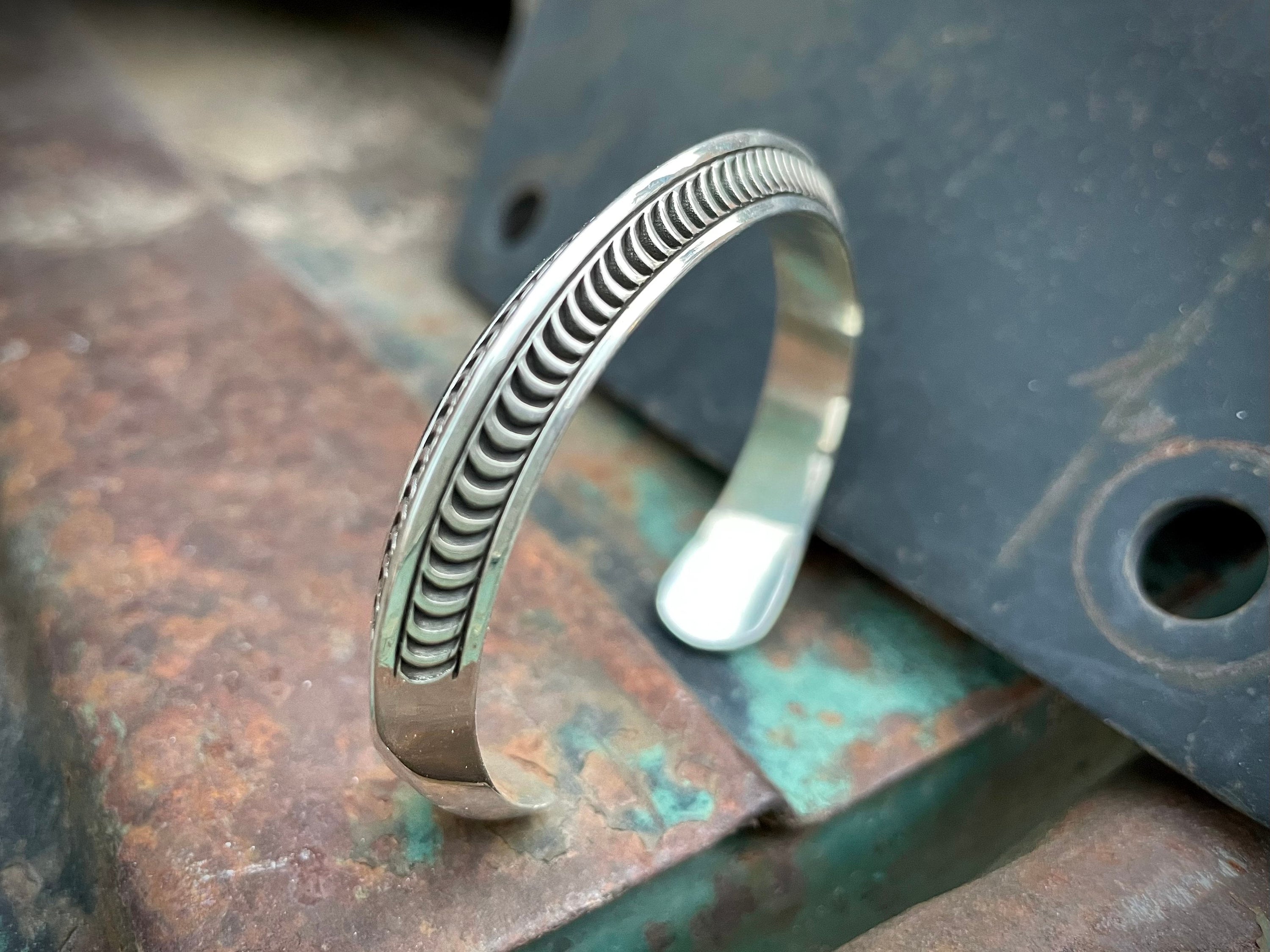 One Of The Most Detailed Ever Native American Navajo Sterling Silver Zig Zag Bracelet One Of The Most Detailed Ever Native American Navajo Sterling Silver Zig Zag Bracelet