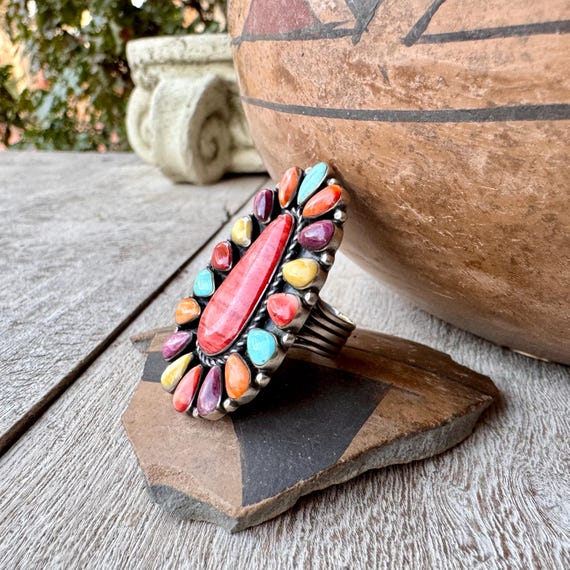 Large Signed Cluster Ring Size 7, Spiny Oyster Tu… - image 5