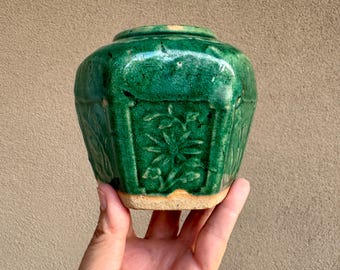 Vintage Shiwan Pottery Green Glaze Ginger Jar, Label Remnant on Base, Earthenware Hexagon Shape