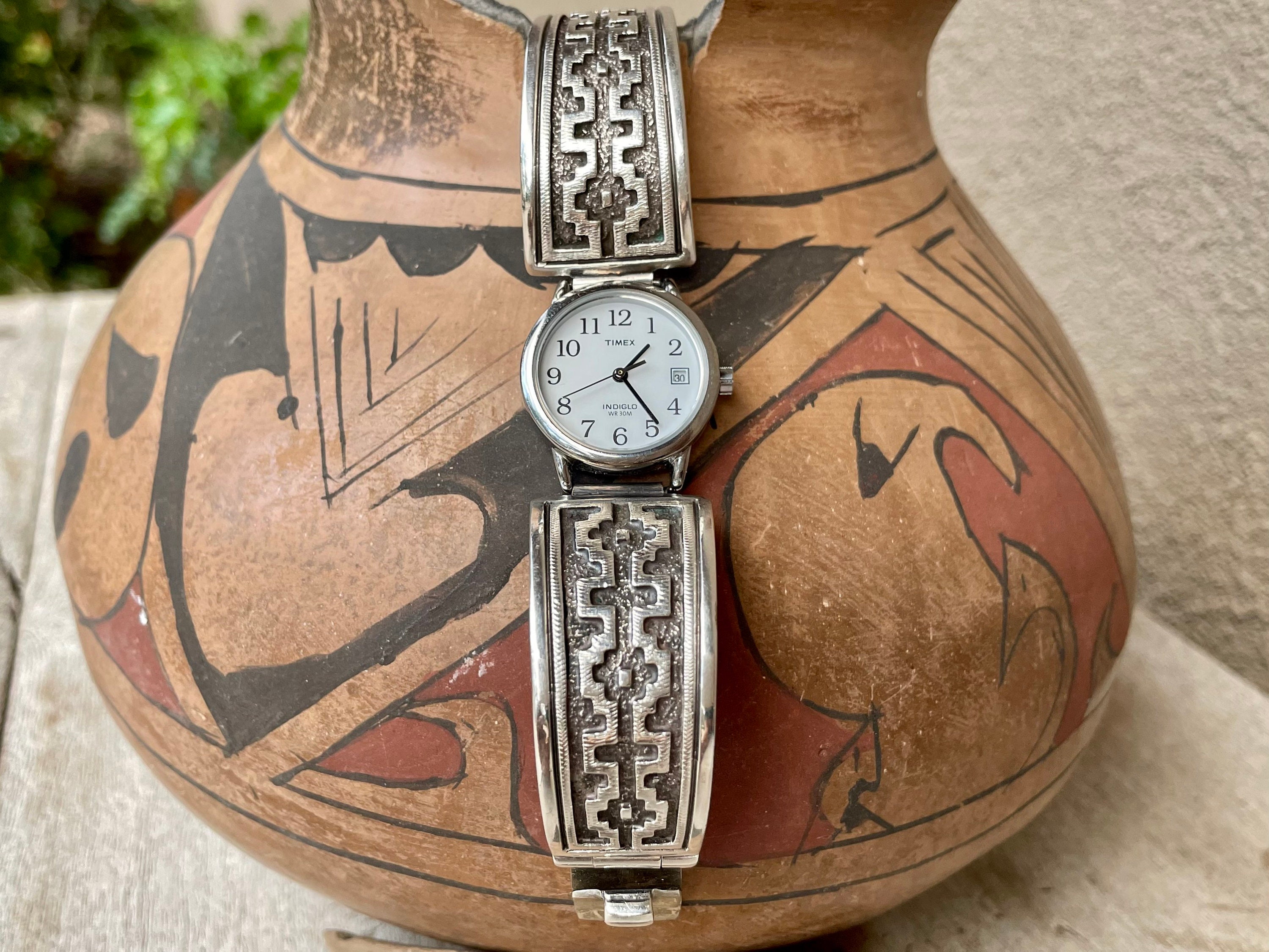 Important Dan Jackson Vintage Native American Navajo Sterling Silver Pendant Important Dan Jackson Vintage Native American Navajo Sterling Silver Pendant