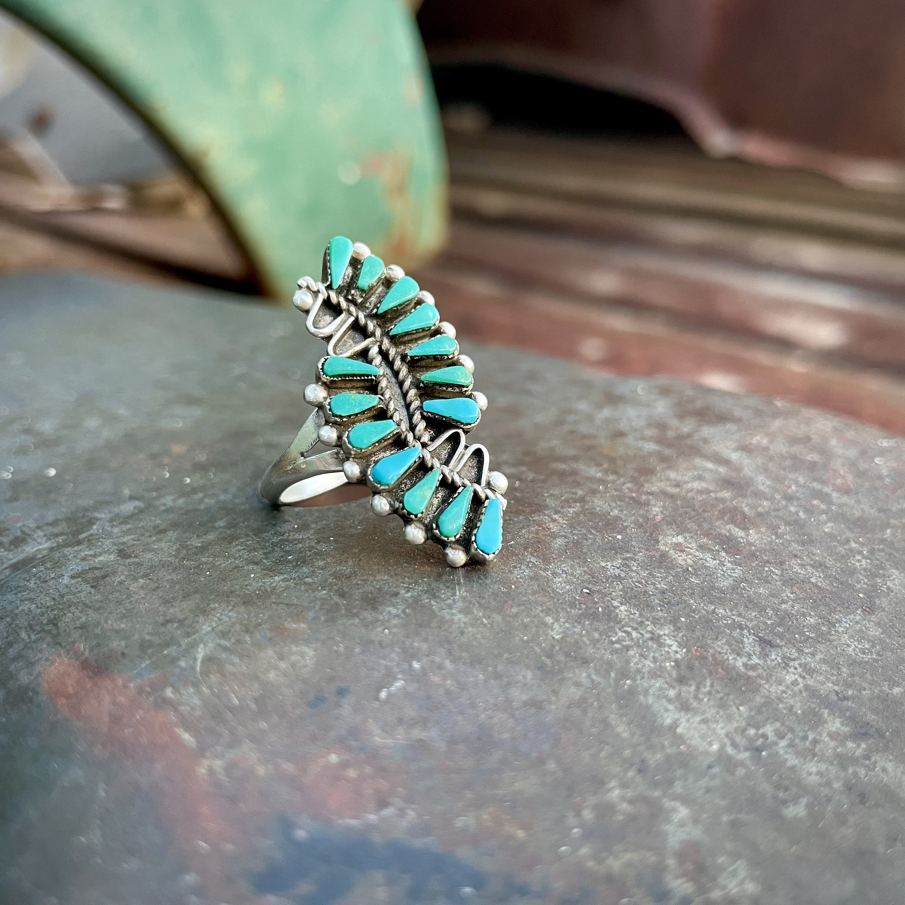 Wonderful Vintage Native American Zuni Needlepoint Turquoise Sterling Silver Ring Wonderful Vintage Native American Zuni Needlepoint Turquoise Sterling Silver Ring