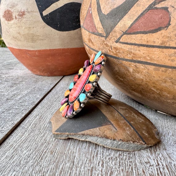 Large Signed Cluster Ring Size 7, Spiny Oyster Tu… - image 11