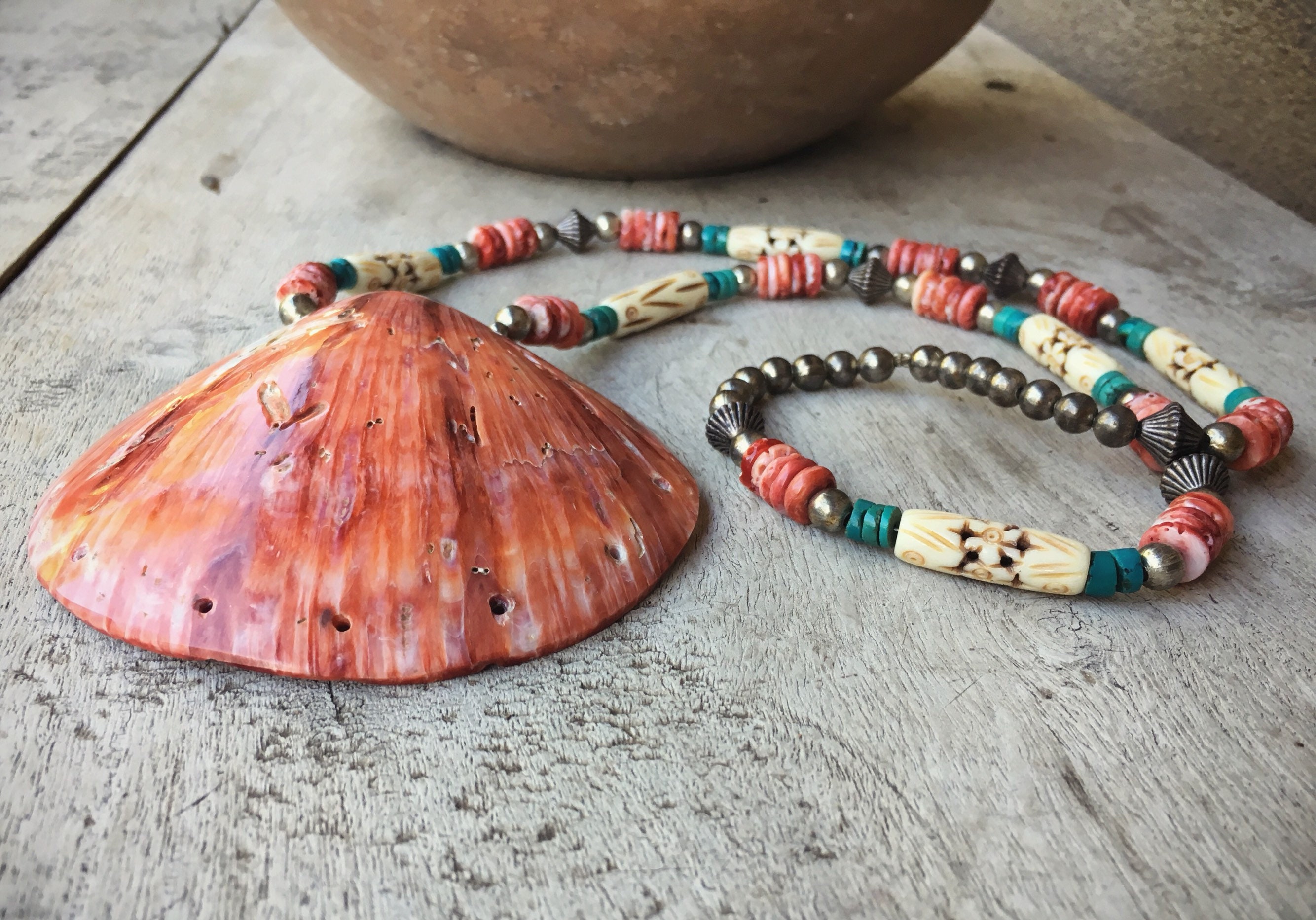 Vintage Spiny Oyster Shell Necklace for Women or Men, Turquoise