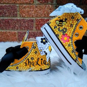 Zapatos personalizados de abejorro