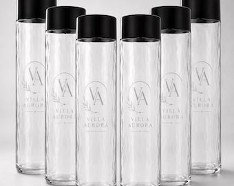 Ensemble de 12 carafes en verre personnalisées avec gravure laser – élégant, minimaliste et parfait pour les restaurants, les hôtels, les événements et les tables raffinées.