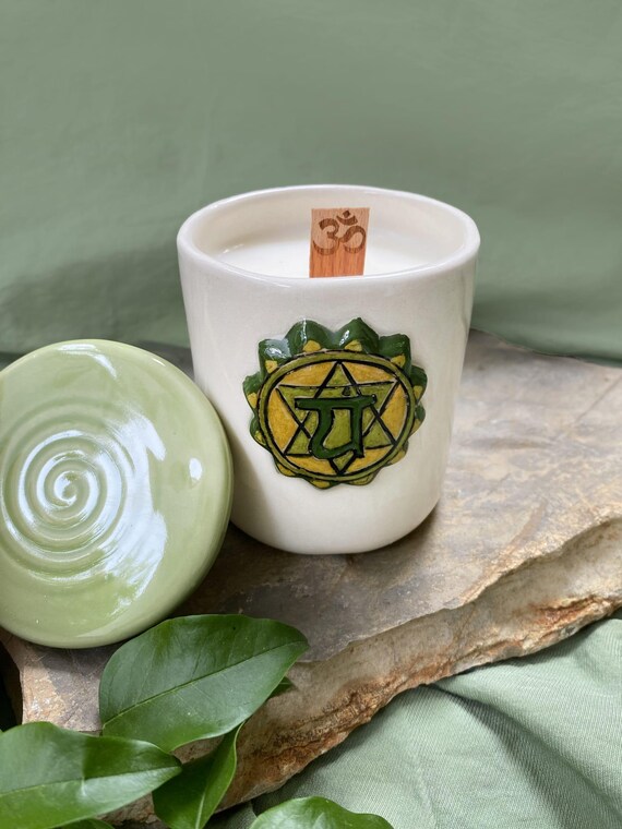 Handmade Heart Chakra Soy Candle: Aromatherapy Wooden Wick, Ceramic Lid