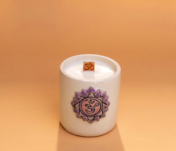 Handmade Crown Chakra Soy Candle: Ceramic Aromatherapy, Wooden Wick
