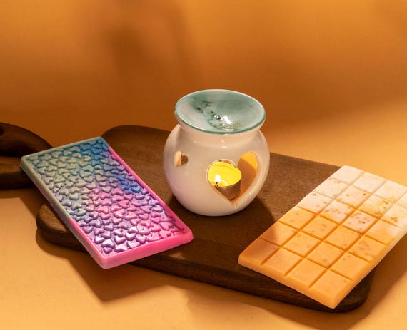 Handmade Soy Wax Melts & Ceramic Burner Set: Aromatherapy Gift