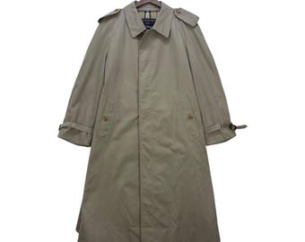 Like New Burberry London Man Trench Coat Size 40 Khaki Nova Check