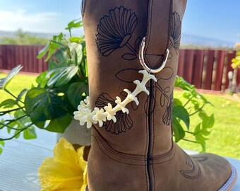 Handmade Cowboy Boot Lei | Hawaiian Floral Western Accessory