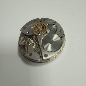 Vintage Gub Glashutte wrist watch  Movement cal.60.1 with dial for repair or parts . Working balance !