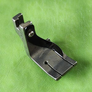 Hinged Presser Foot 36465 P16 3/8- 9.5mm with Right Guide for Industrial Sewing Machine Brother Juki Singer Pfaff Consew Jack