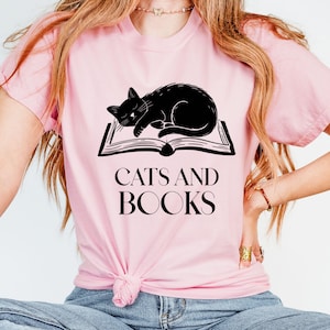 Cats and Books Shirt, Cute Book Lover Tee with Cat Illustration, Cozy Reading T-Shirt, Gift for Readers, Cat Lovers, Cats Shirt,Gift For Her