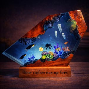 Personalized Ocean Resin Lamp – Coral Reef & Tropical Fish Night Light, Custom Name Epoxy Aquarium Lamp, Unique Ocean Gift