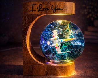Spaceship Resin Lamp – Galaxy LED Night Light, Sci-Fi Epoxy Lamp, Space Decor, Unique Gift for Him, Gamer Room Decor