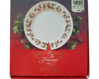 Set of 4 All the Trimmings Holly Salad Plates in Original Box Made in Japan Christmas Holiday Xmas