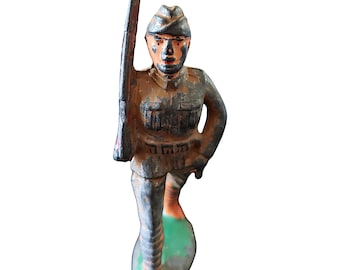 Manoil No 8 Barclay Lead Marching Soldier with Weapon Distressed