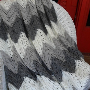 Crocheted Afghan Queen (70inLx54inW) ''CHEVRONS'' Throw   Coverlet  Blanket   Bedspread  CHEVRONS in Dark Gray-Med. Gray -Off-white