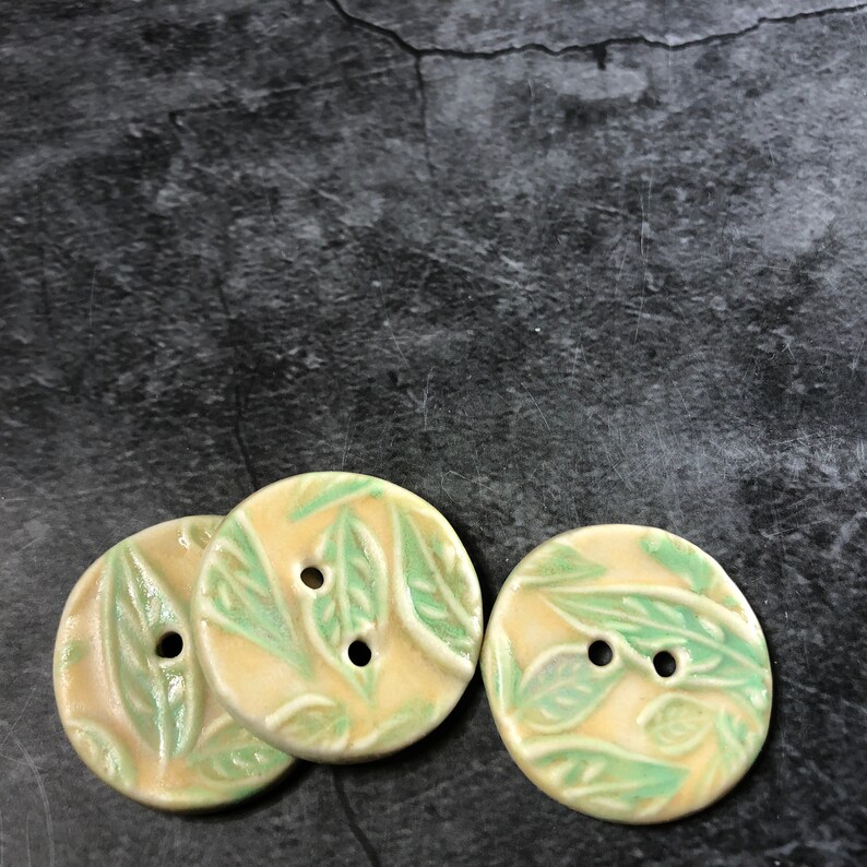 Cream with Light Green Leaves Round Buttons