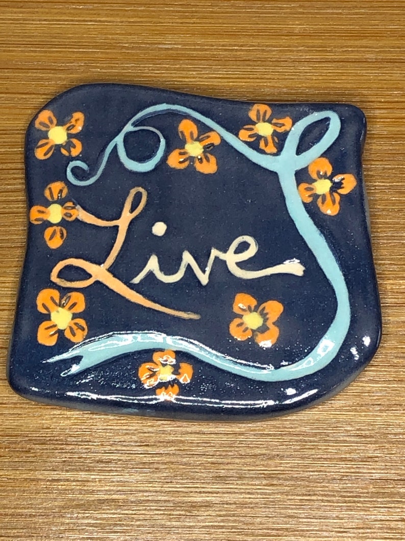 Live Needle Minder
