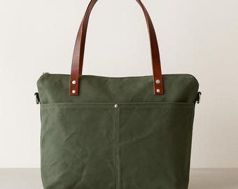 Waldgrüne Waxed Canvas Wochenendtasche: Lederriemen, verstellbarer Riemen