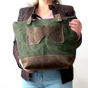Green Waxed Canvas  Work Bag with Zipper Tote Bag , Wax Weekender Tote Bag , Waxed canvas Shoulder Bag