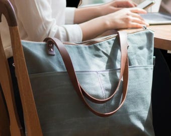 Personelized Waxed Canvas Tote Work Bag With Leather Straps , Water-Resistant Commuter Bag , 8 Color Options Weekender Shoulder Bag