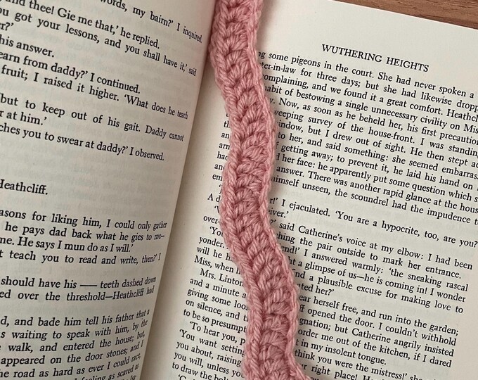 Crochet Bookworm Bookmark (made to Order) - Etsy
