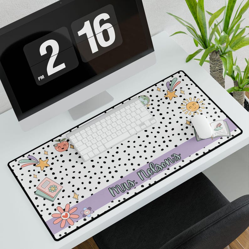 Gepersonaliseerde bureaumat voor docenten: rustige kleuren, polkadot klaslokaaldecoratie afbeelding 6
