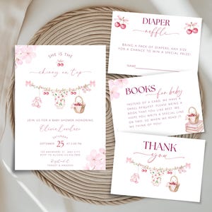 Faire-part de baby shower cerise, Un bébé doux aux baies est en route, invitation de baby shower de fille, baby shower de cerise sur le dessus, carte de tombola de couche-culotte